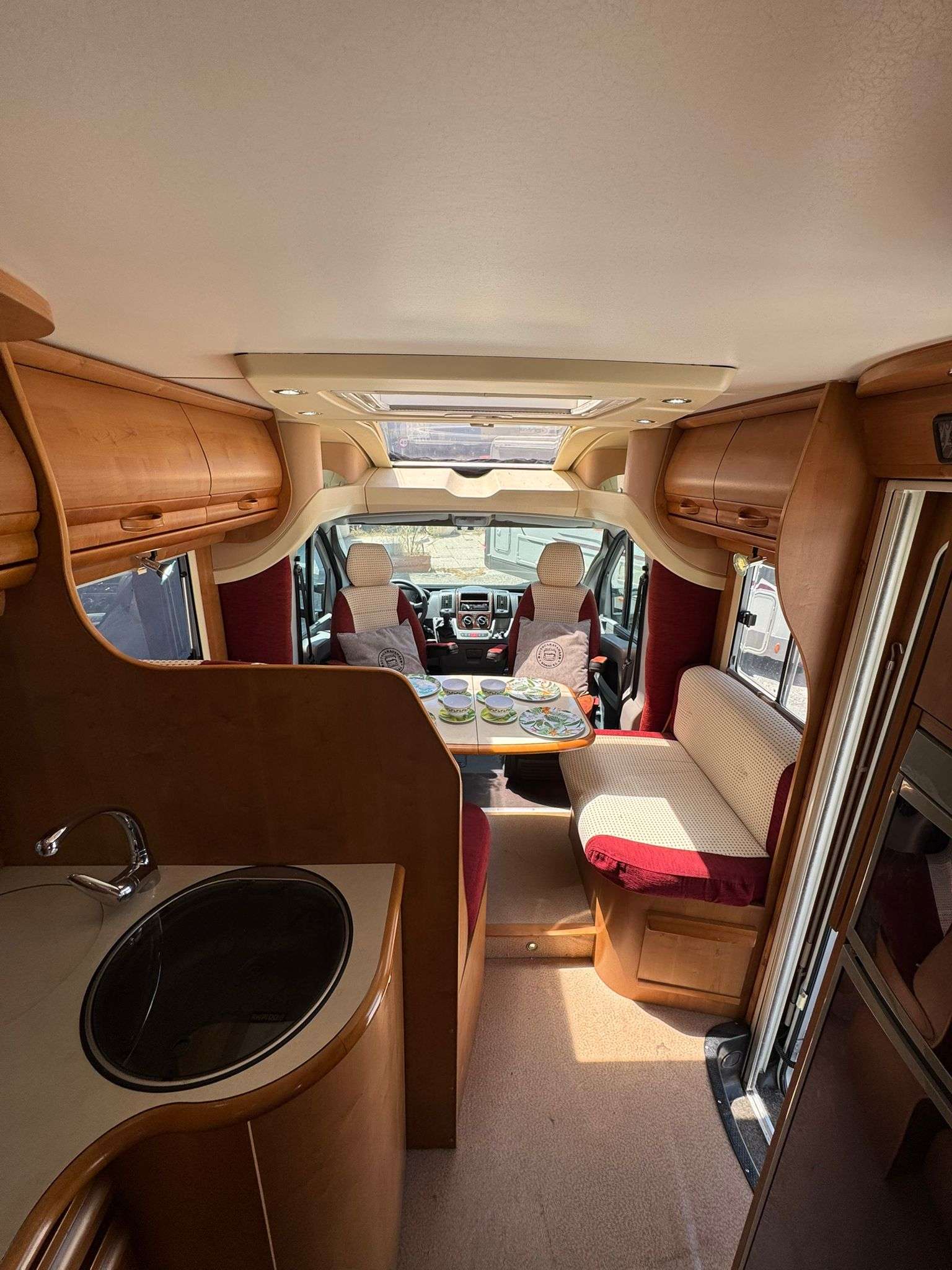 AUTOCARAVANA PERFILADA RAPIDO 7065 CAMAS GEMELAS - Imagen 12
