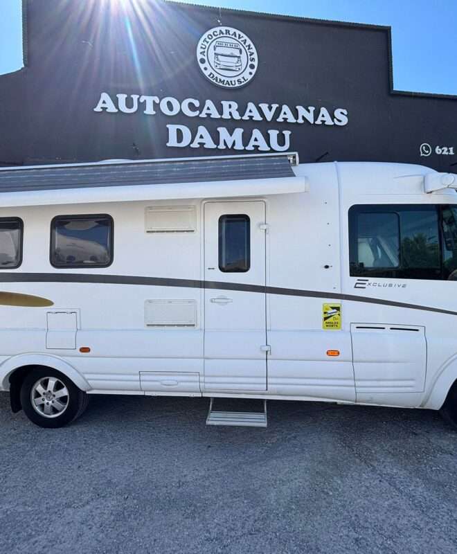 AUTOCARAVANA INTEGRAL ESTEREL 43 CAMA ISLA