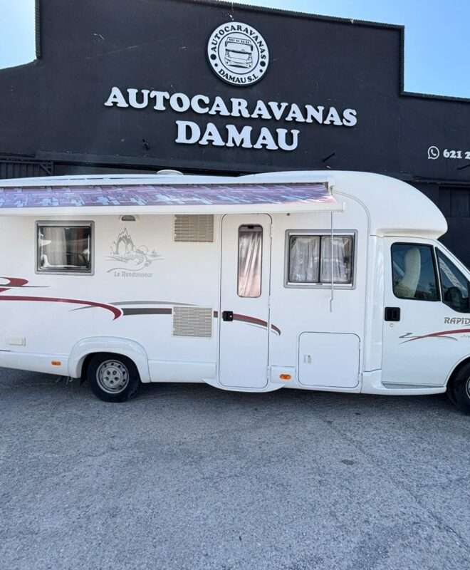 AUTOCARAVANA PERFILADA RAPIDO 7099C CAMA FRANCESA