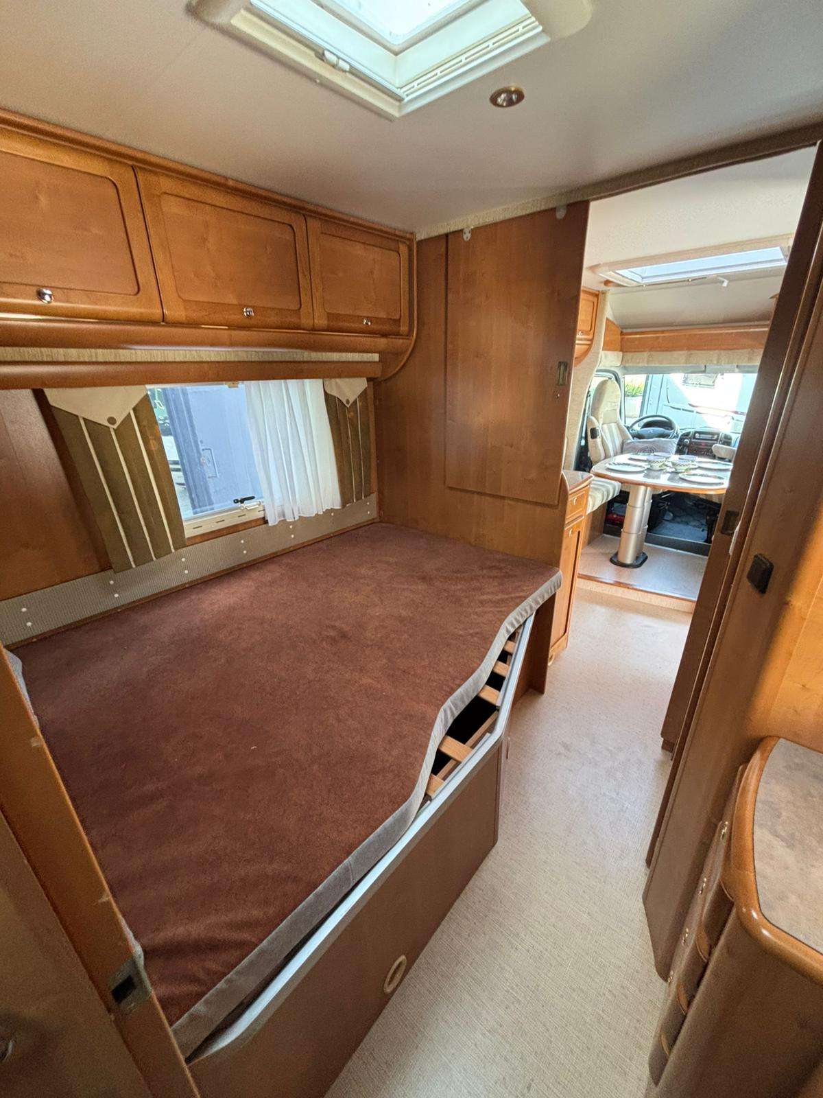 AUTOCARAVANA PERFILADA RAPIDO 7099C CAMA FRANCESA - Imagen 5