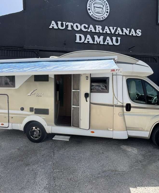 AUTOCARAVANA PERFILADA BURSTNER IXEO IT674 CAMA TRANSVERSAL