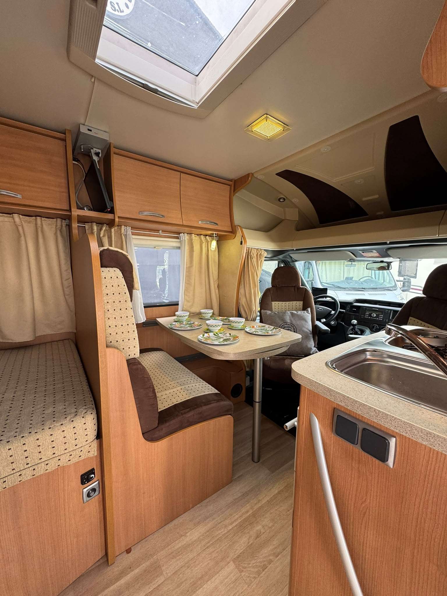 RESERVADA!!!AUTOCARAVANA PERFILADA CHALLENGER GENESIS 32 CAMA FRANCESA - Imagen 5