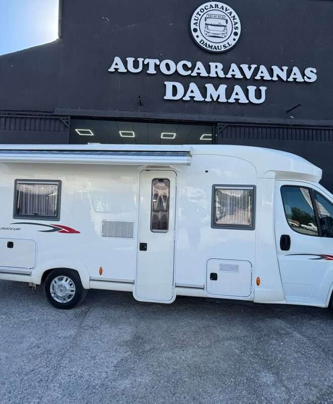 AUTOCARAVANA PERFILADA FLEURETTE MAGISTER CAMA FRANCESA