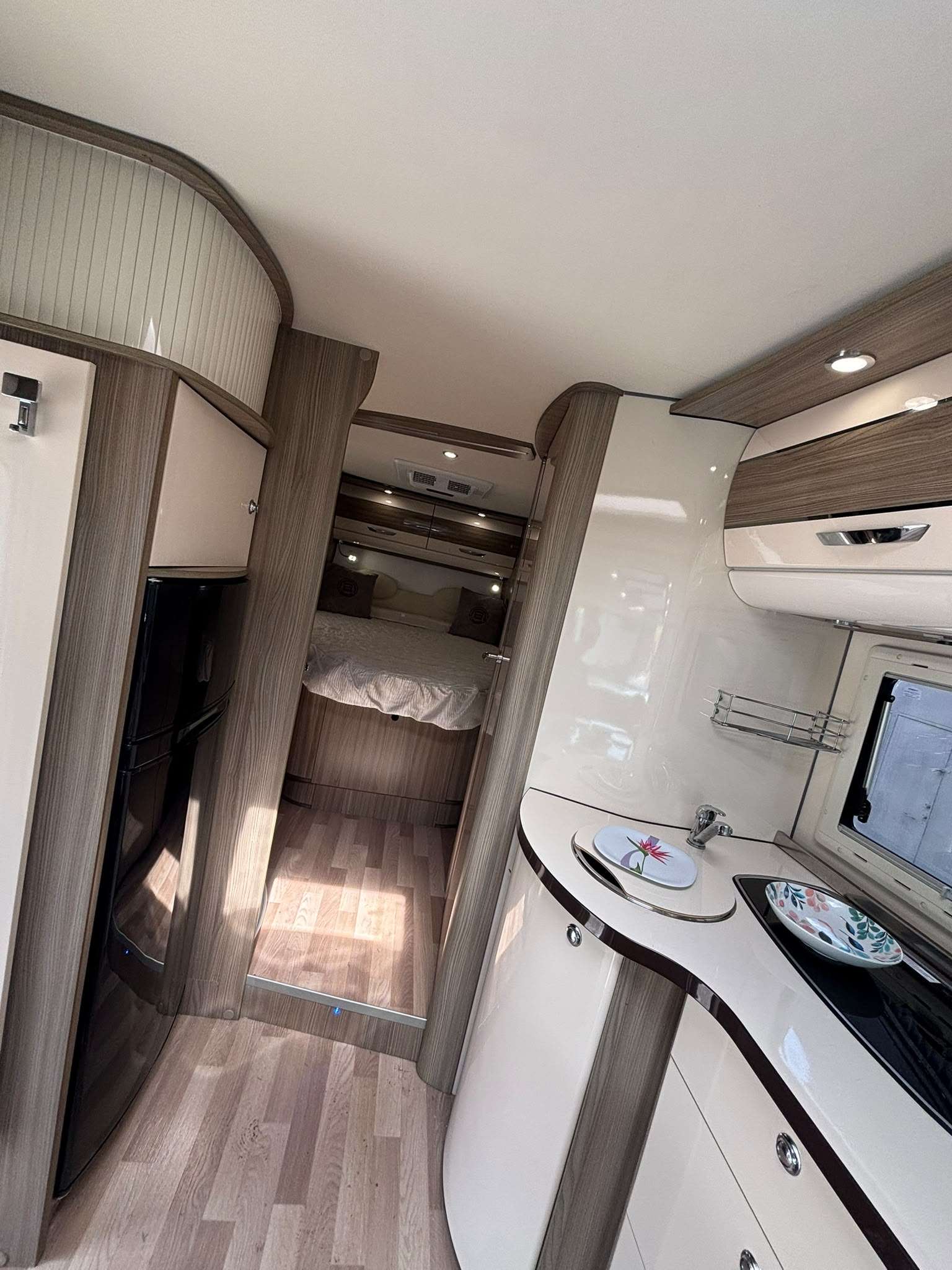 AUTOCARAVANA INTEGRAL AUTOSTAR CAMA ISLA i730LC - Imagen 13