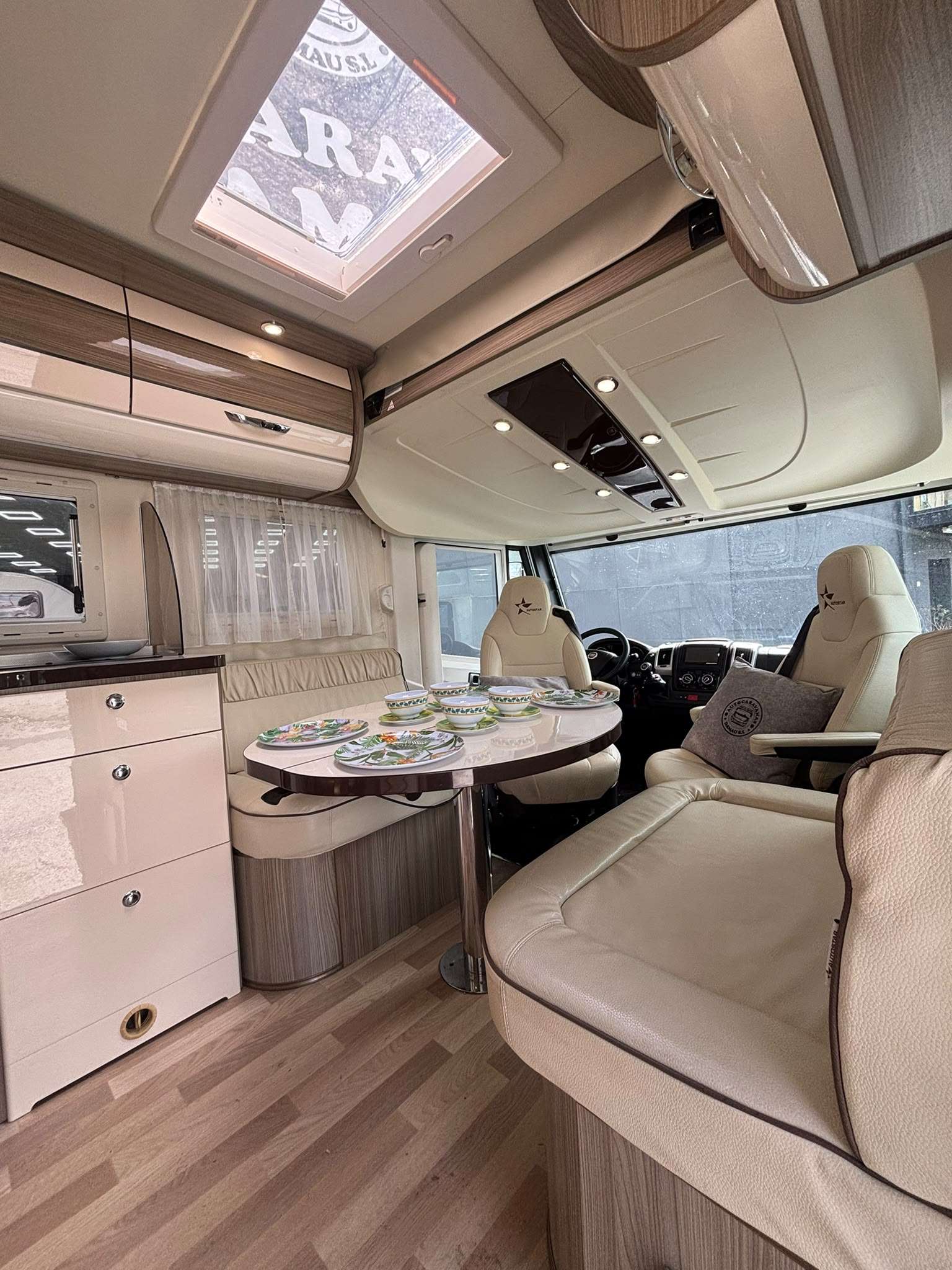 AUTOCARAVANA INTEGRAL AUTOSTAR CAMA ISLA i730LC - Imagen 8