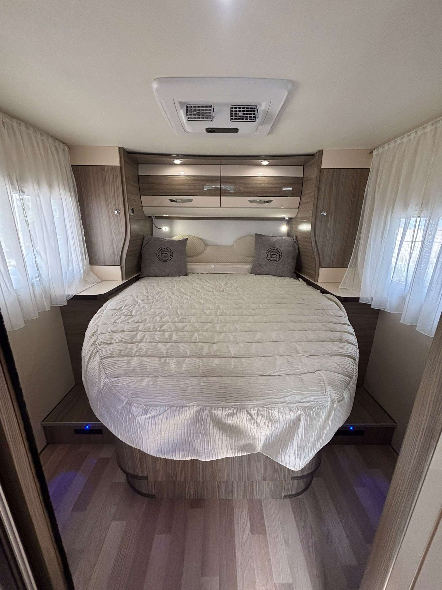 AUTOCARAVANA INTEGRAL AUTOSTAR CAMA ISLA i730LC - Imagen 9