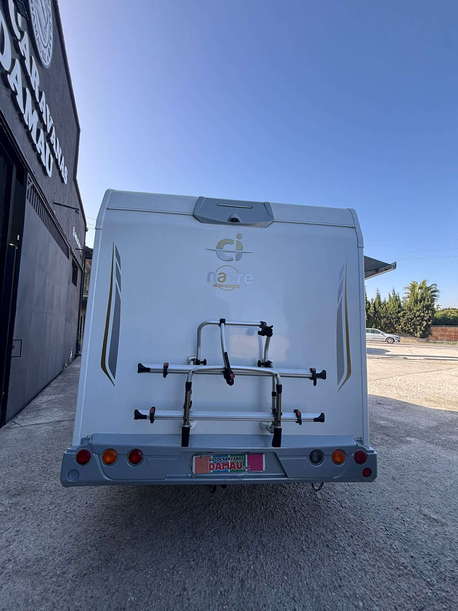 AUTOCARAVANA PERFILADA CI NACRE 63XT CAMA ISLA 5 PLAZAS - Imagen 4