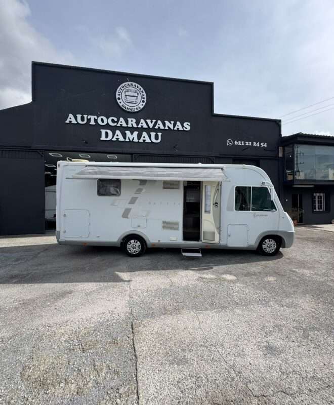 AUTOCARAVANA INTEGRAL BAVARIA CAMA ISLA