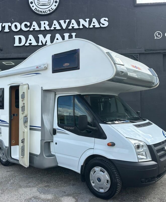 AUTOCARAVANA CAPUCHINA CI LITERAS TRASERAS