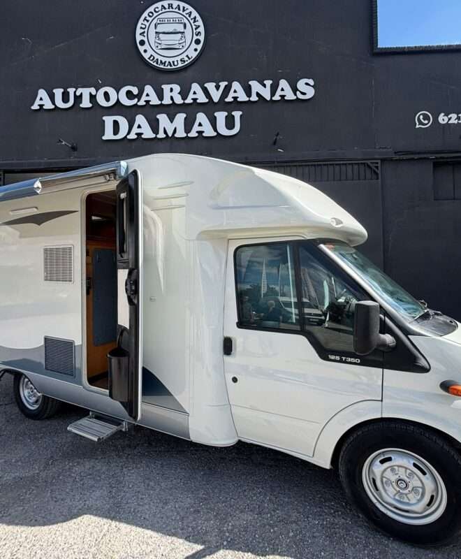 AUTOCARAVANA PERFILADA HOBBY MEIN CAMA FRANCESA